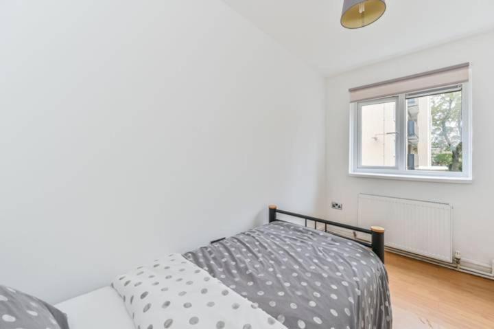 3 Bedrooms Flat Crystal Palace * Londra